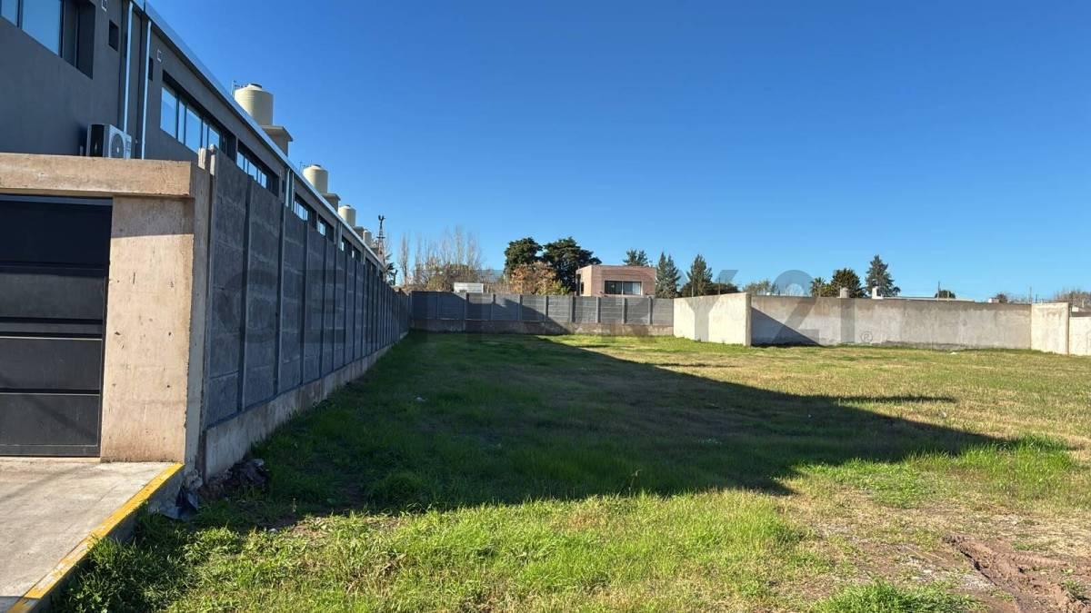 Lote en venta en La Plata — foto 1