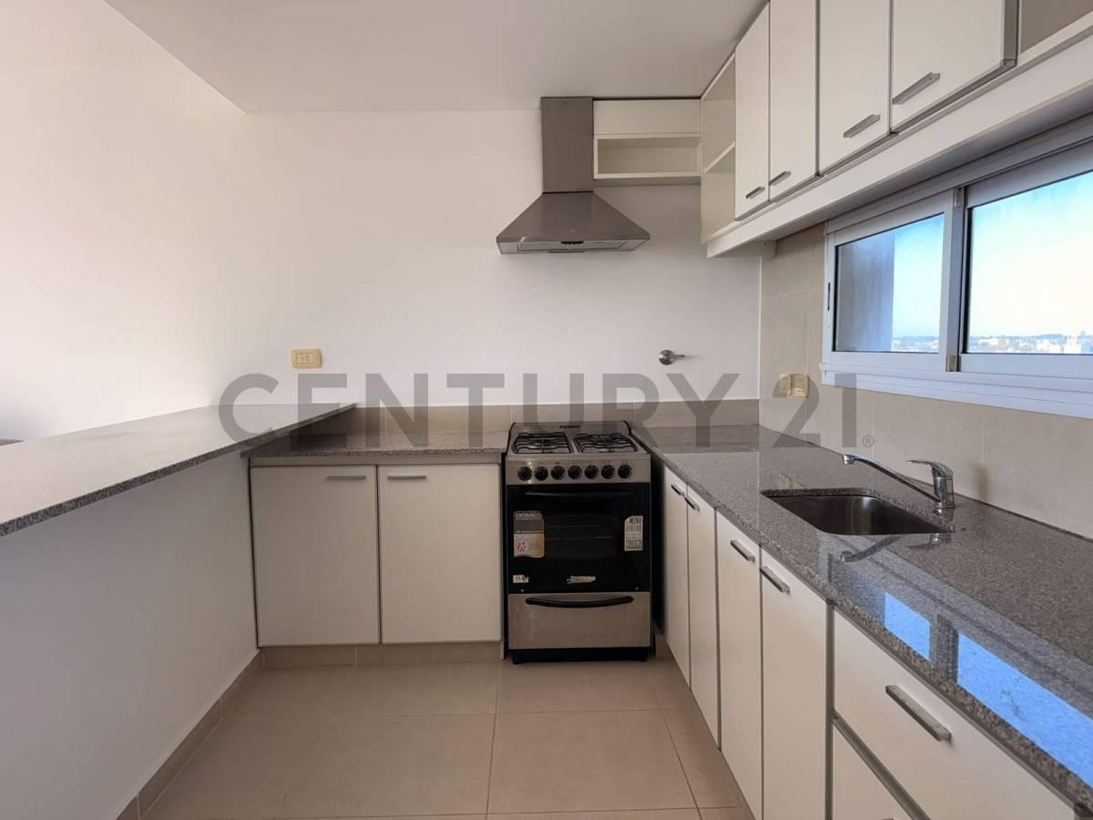 Avedida 1 entre 64 Y 65 - ALQUILER DEPARTAMENTO 1 DORMITORIO SEMIPISO - IMPECABLE ESTADO! — foto 1