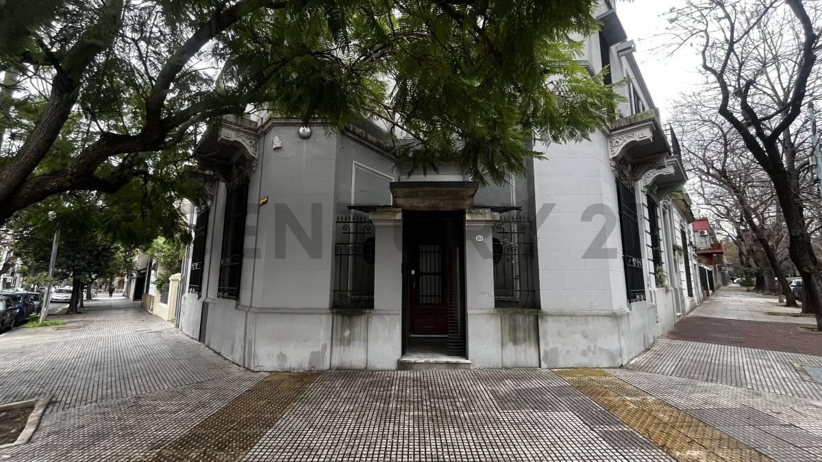 CASA EN VENTA EN CAPITAL FEDERAL COLEGIALES — foto 1