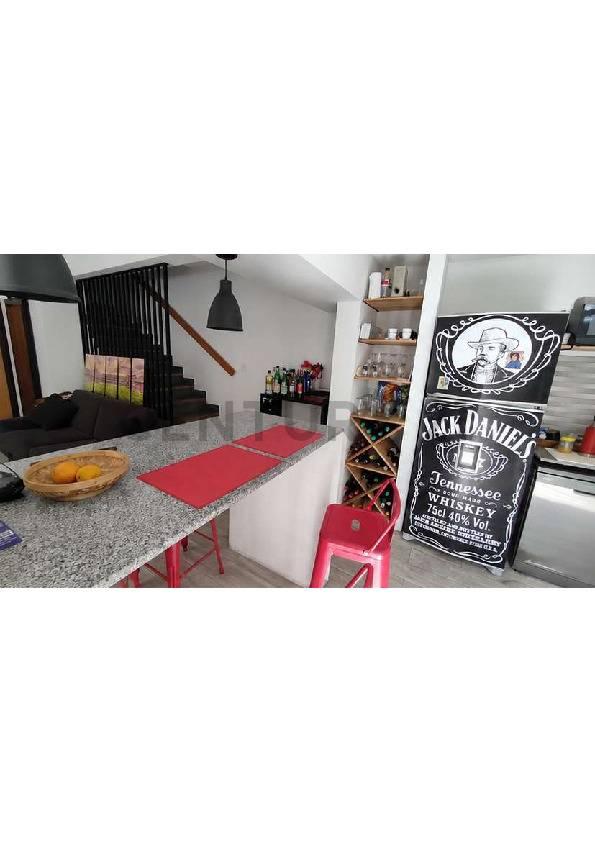 CASA EN VENTA EN LA PLATA 3 DORMITORIOS — foto 1