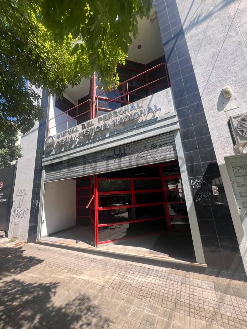 Local - depósito en alquiler en La Plata — foto 1
