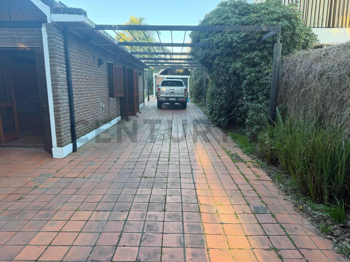 Casa en alquiler en Gonnet entre caminos — foto 1