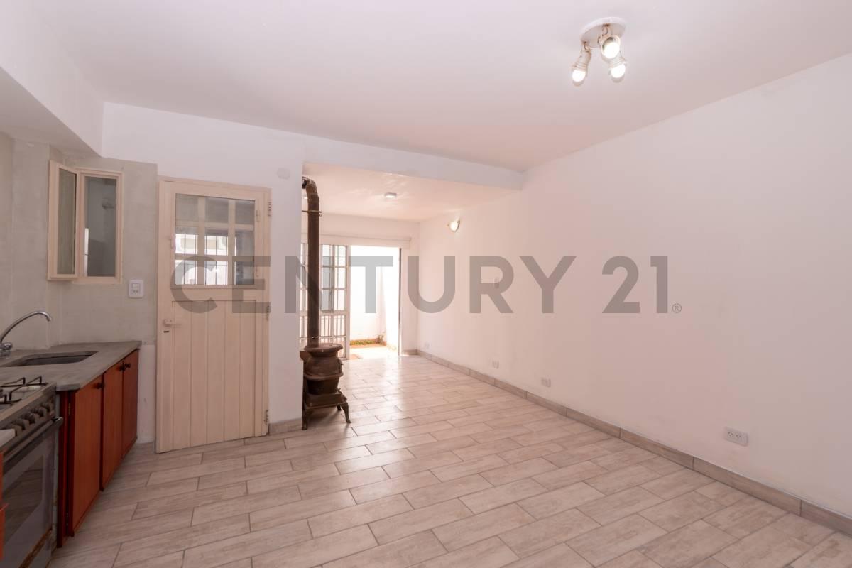 Departamento en venta 1 dormitorio y patio La Plata — foto 1