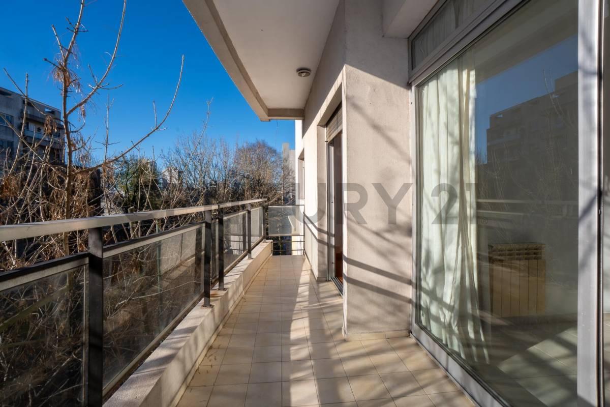 Departamento en venta en La Plata de 3 dormitorios con cochera — foto 1