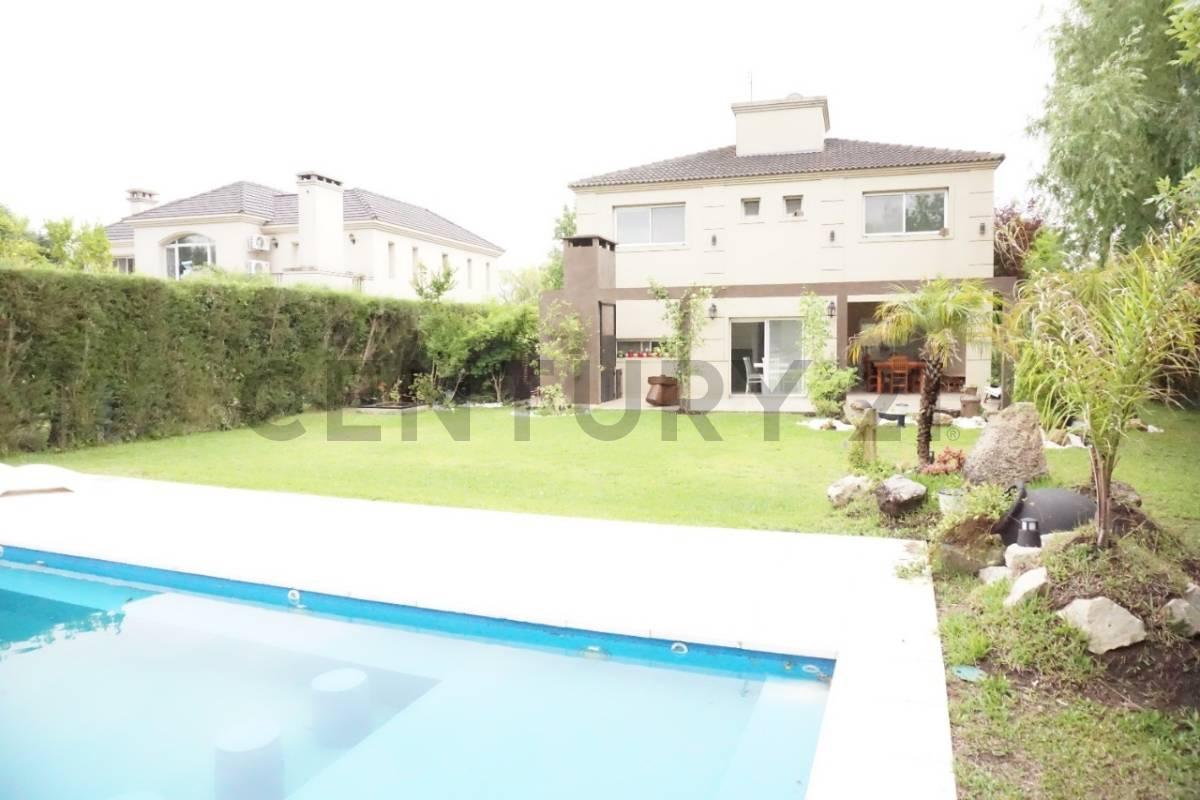CASA EN ALQUILER ANUAL CON MUEBLES EN ESQUINA – SAN ISIDRO LABRADOR, VILLANUEVA — foto 1