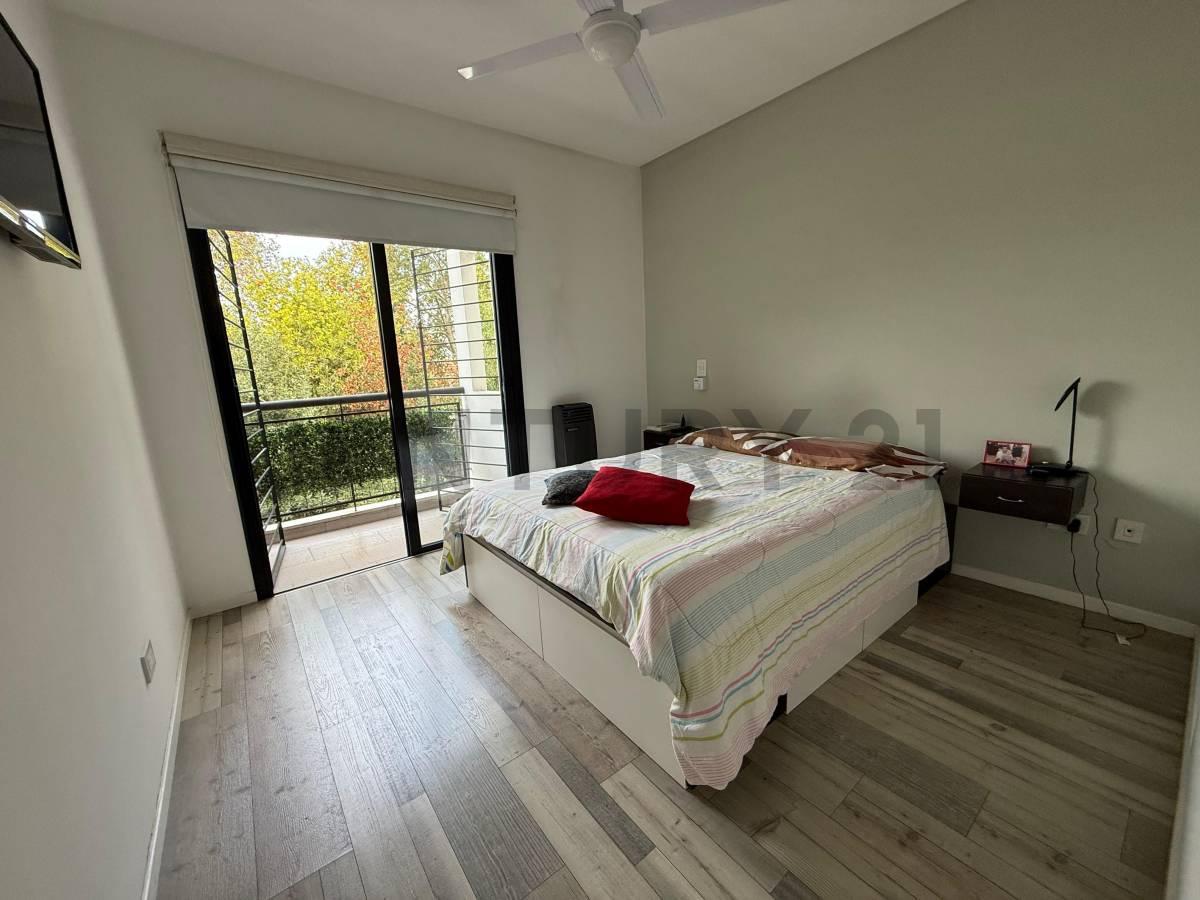 VENTA PH 2 AMBIENTES CON COCHERA CASTELAR NORTE — foto 1