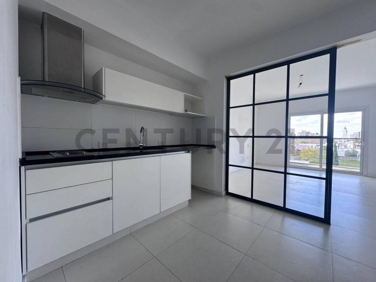 VENTA MONOAMBIENTE CON BALCON Y COCHERA EN ITUZAINGO — foto 1