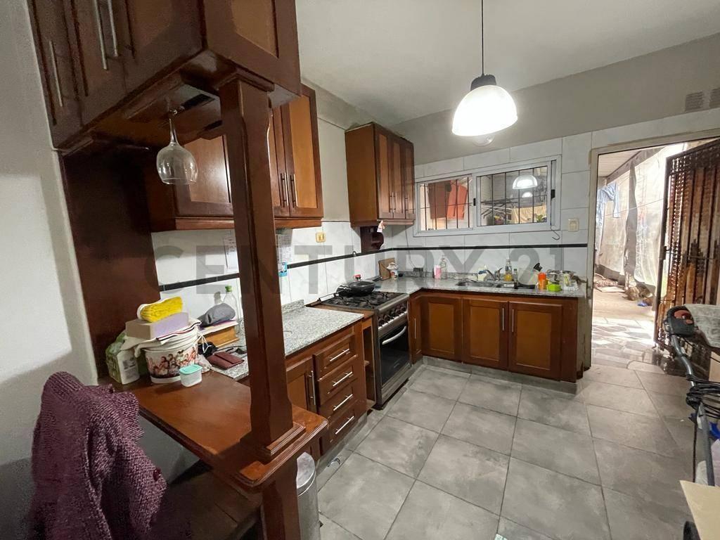 CASA PH EN VENTA, 4 AMBIENTES, ISIDRO CASANOVA CENTRO, APTO CREDITO — foto 1