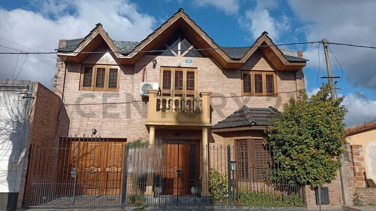 Casa en Venta de 3 Dormitorios — foto 1