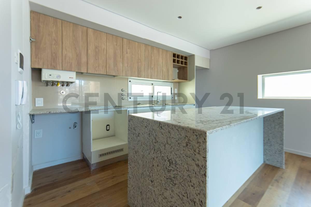 Vendo Departamento 3 dormitorios con patio | Centro, Rosario — foto 1