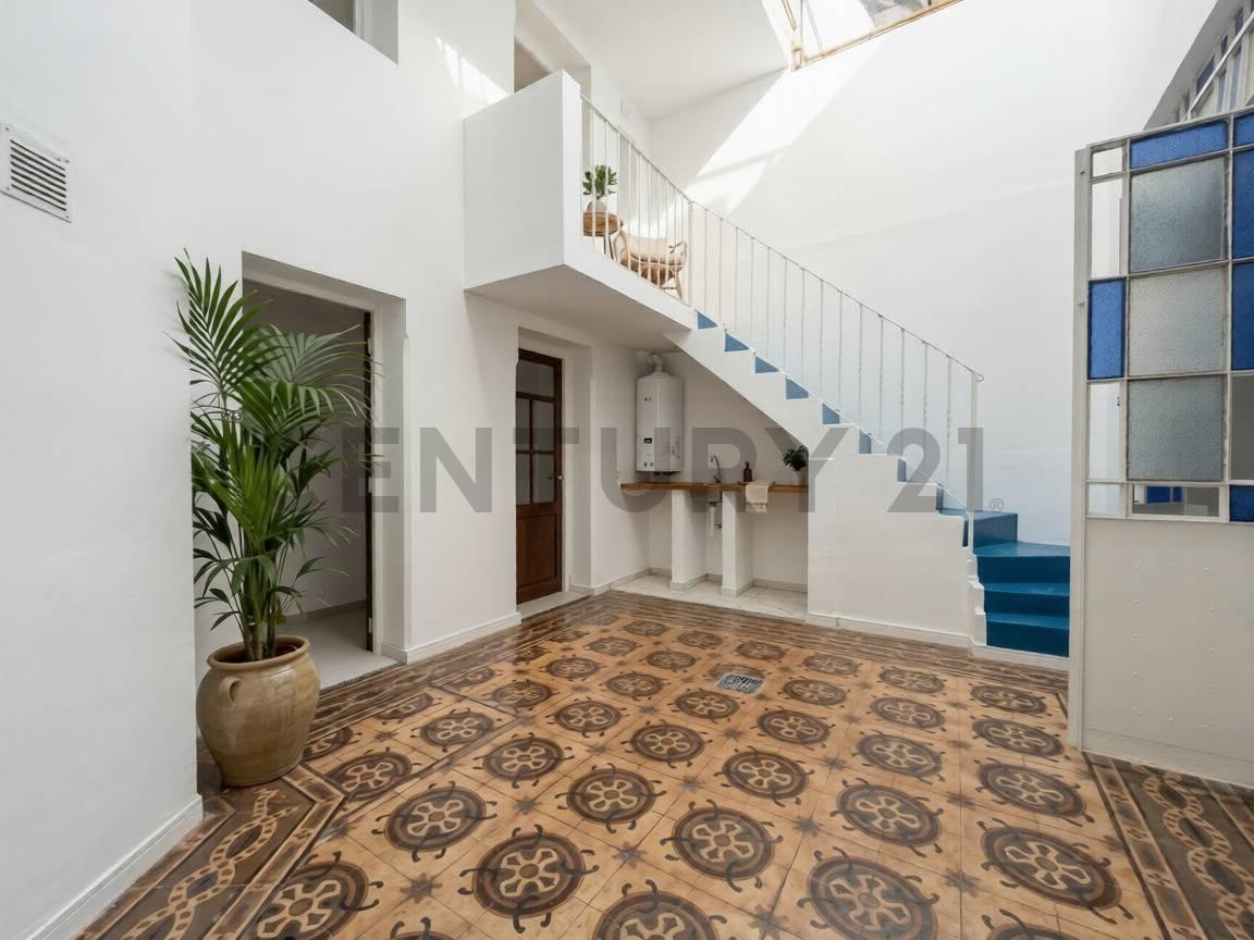 Venta Casa de pasillo de 1 Dormitorio + 2 comodínes con patio en Abasto, Rosario — foto 1