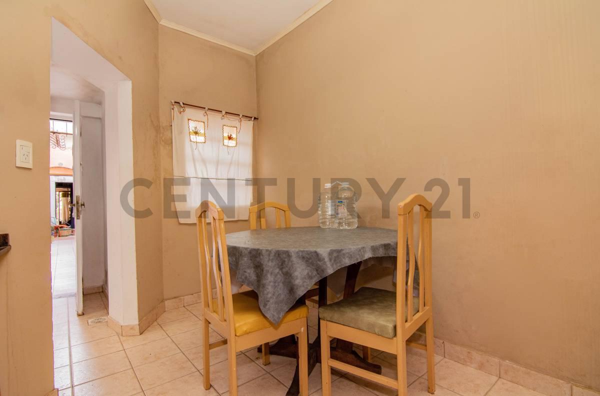 Venta Departamento PH de 2 Dormitorios en Barrio Martin, Rosario — foto 1