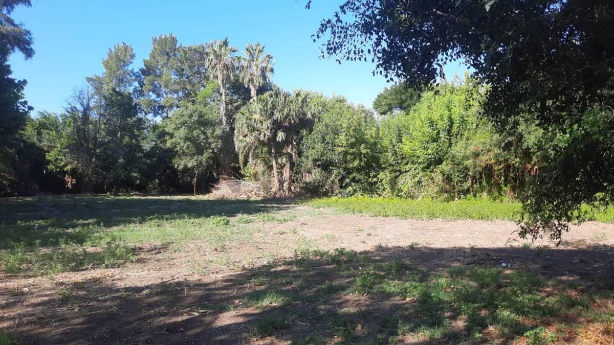 Lote en venta en City Bell — foto 1