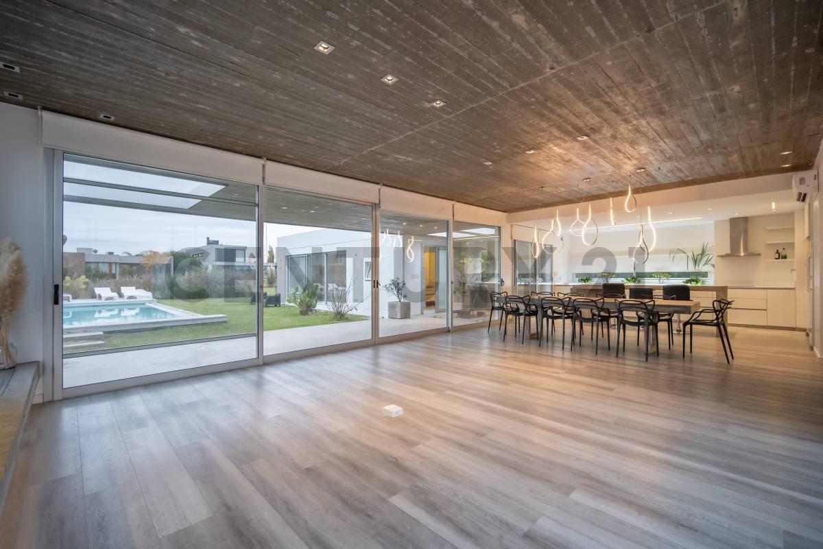COUNTRY LOMAS DE CITY BELL CASA EN VENTA — foto 1