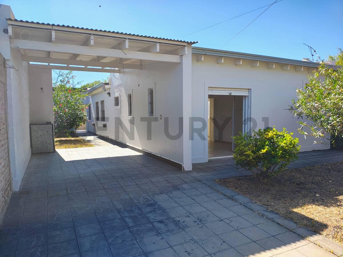 Casa en venta en Gonnet — foto 1