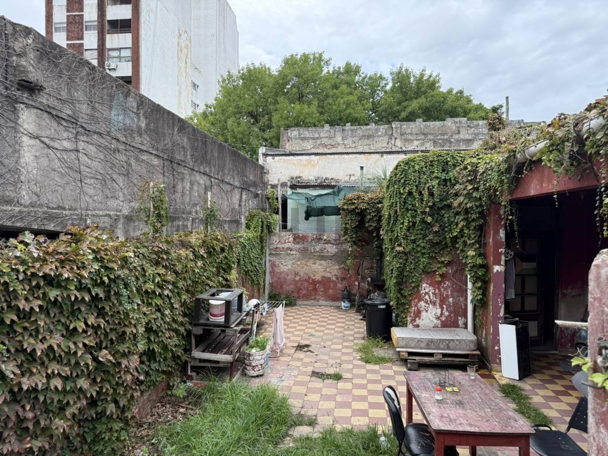 Venta de Casa a refaccionar / Demoler en La Plata — foto 1