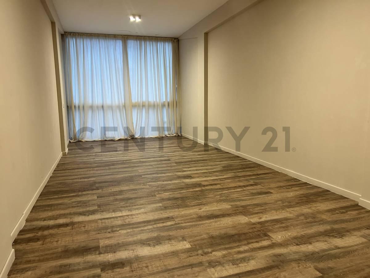 Alquiler y Venta de Oficina en el centro de La Plata — foto 1