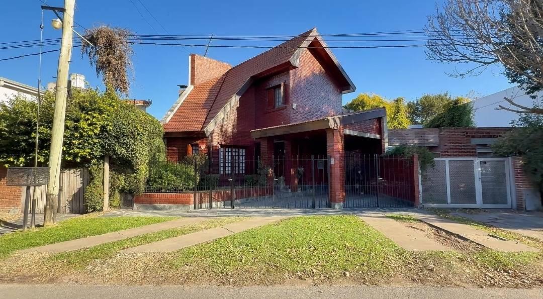 Venta de Casa en Manuel B. Gonnet — foto 1