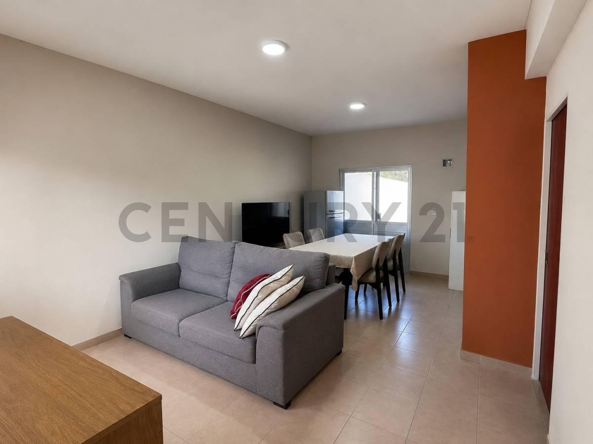 CASA TIPO DUPLEX 2 DORMITORIOS EN VENTA EN BERISSO - APTO BANCO — foto 1