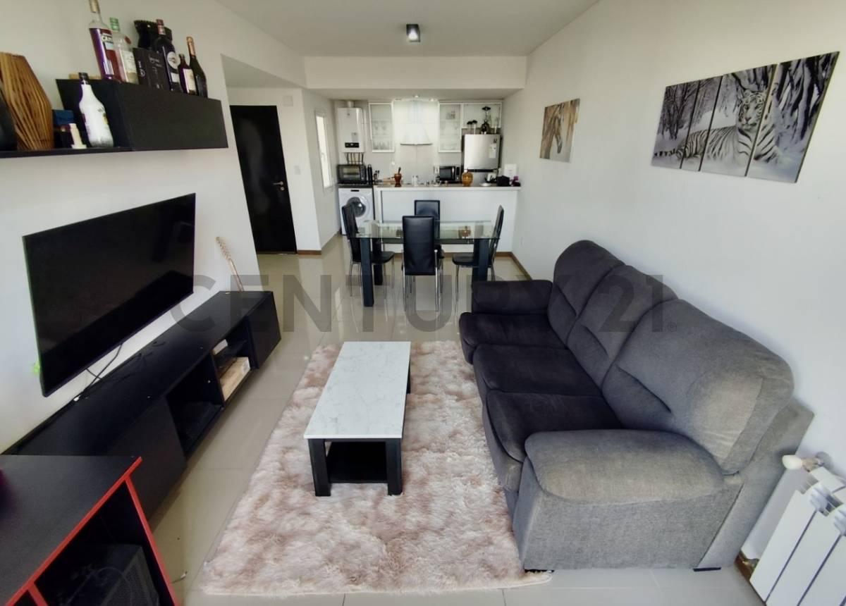 Espectacular departamento de 3 ambientes con cochera independiente. SUM con parrilla y Terraza — foto 1