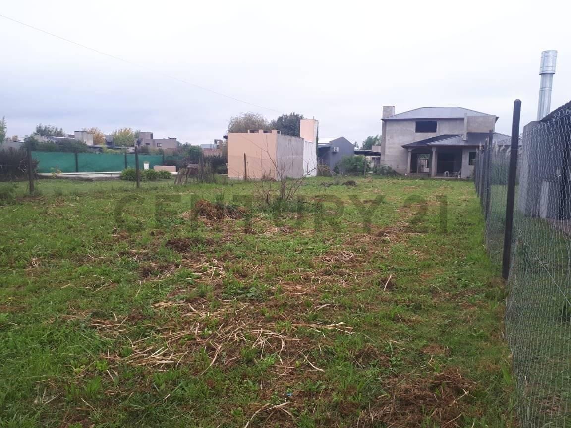 Lote en barrio abierto residencial Las Tardes, Roldán — foto 1