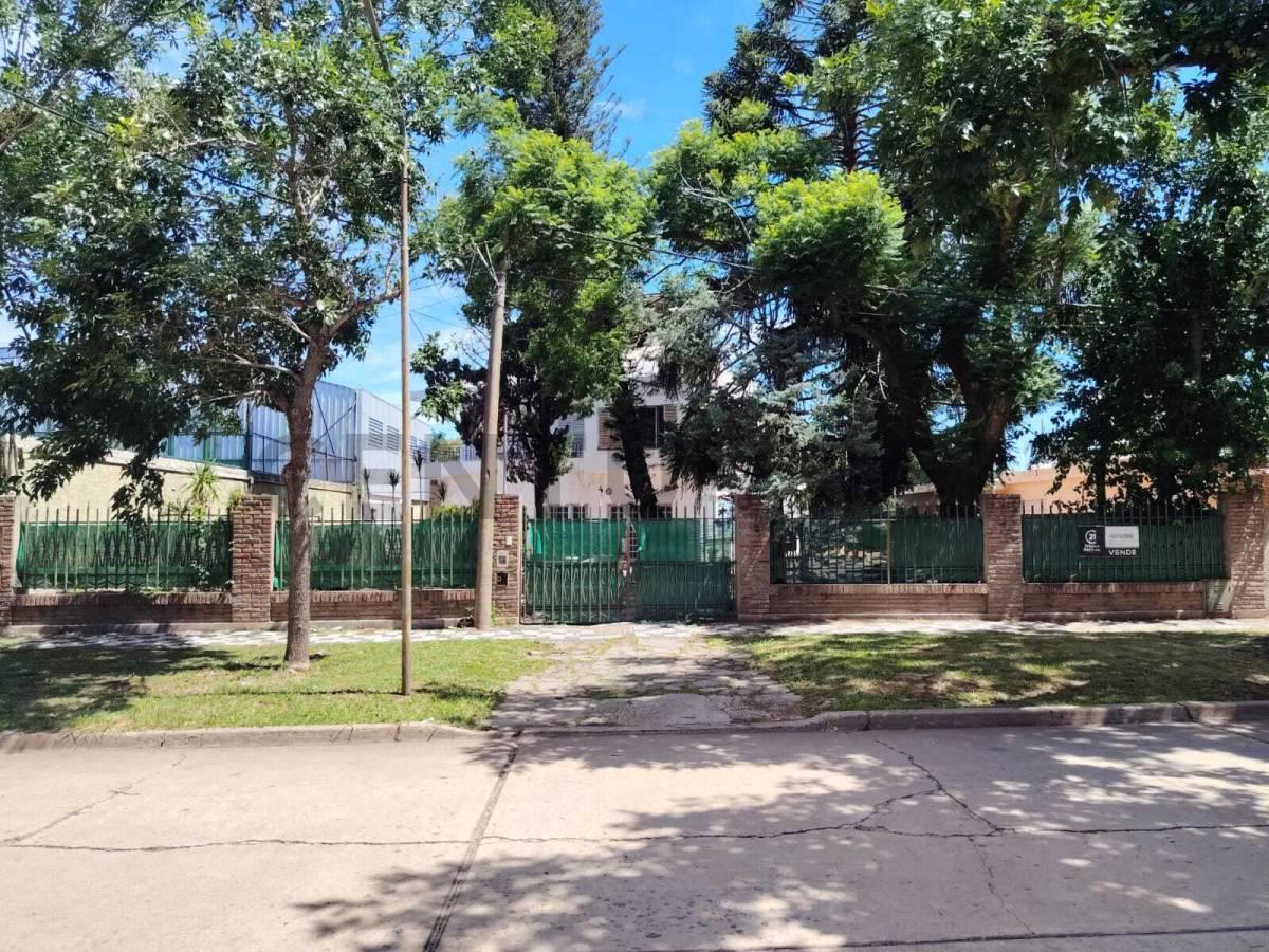 VENTA DE CASA CON MIRADOR AL PUENTE Y AL RIO — foto 1