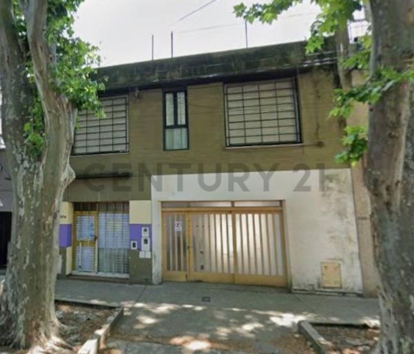 Casa Interna con Local comercial — foto 1