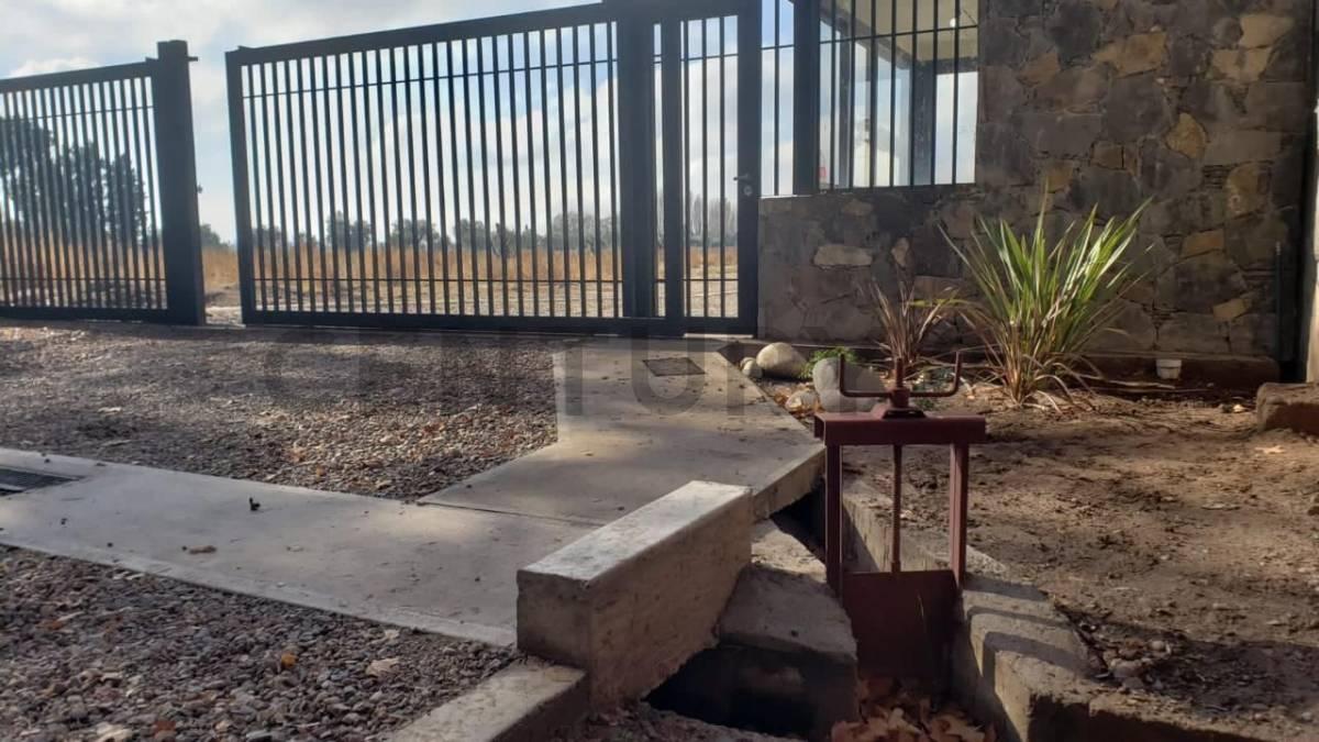 VENTA DE LOTE EN LA CARLOTTA — foto 1