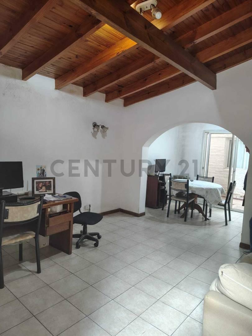 CASA EN VENTA CIUDAD DE MENDOZA. — foto 1