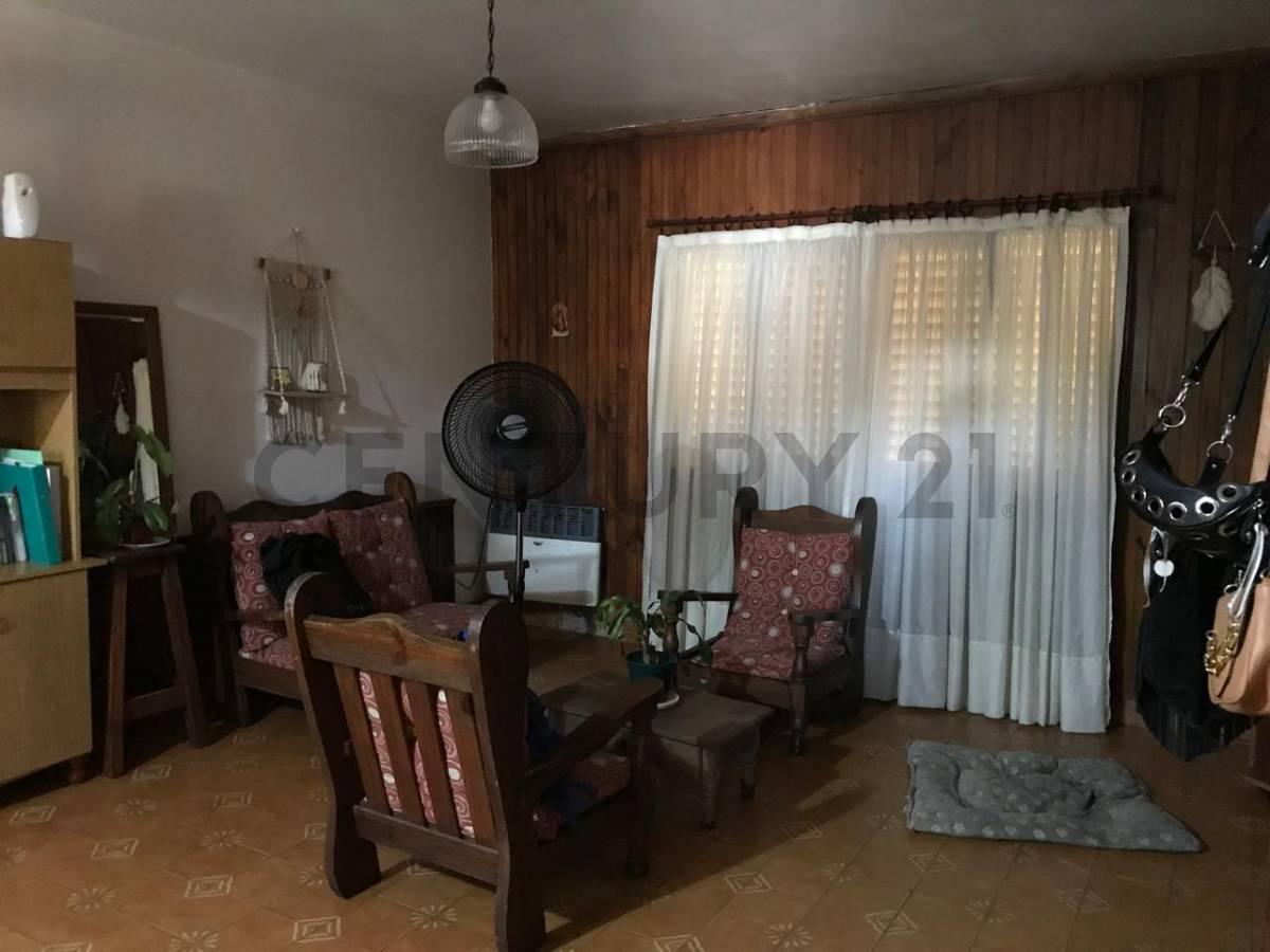 Casa en venta de 4 habitaciones en Villa Elisa — foto 1
