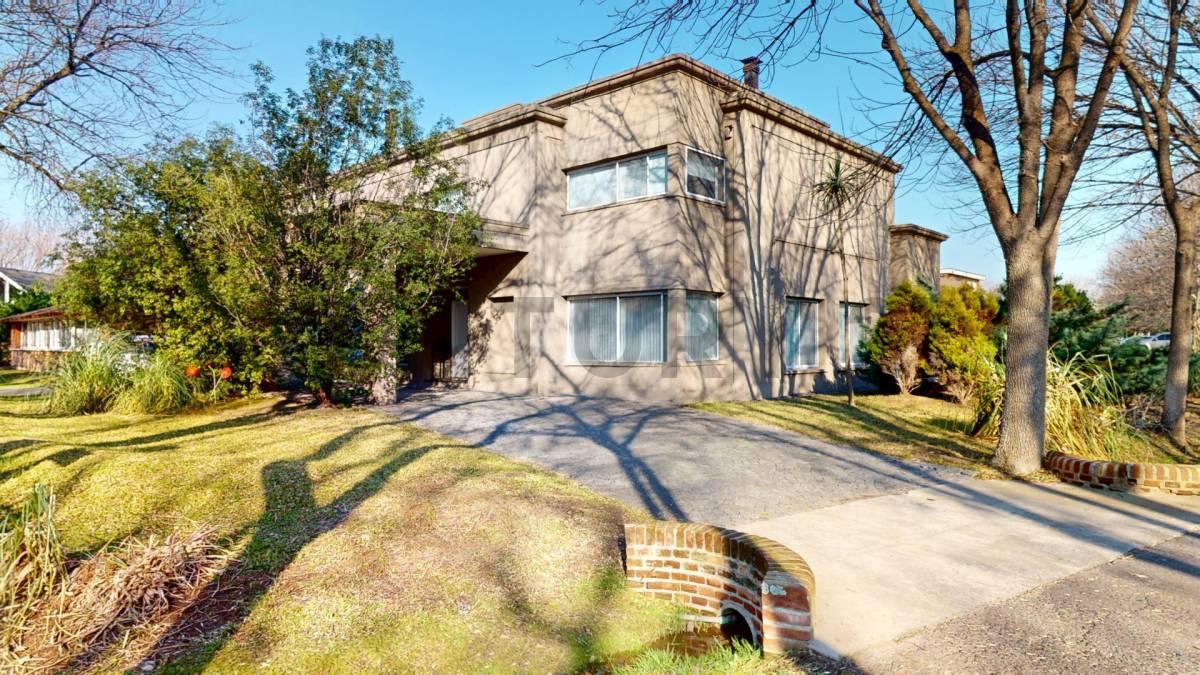 CASA EN VENTA EN GRAND BELL 1, Mirá las fotos y recorré el tour virtual!!! — foto 1