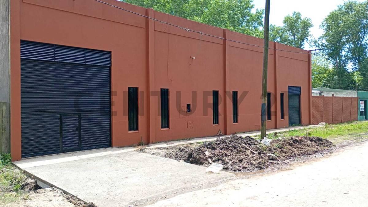 Venta de galpón en terreno de 700m2. La Plata — foto 1