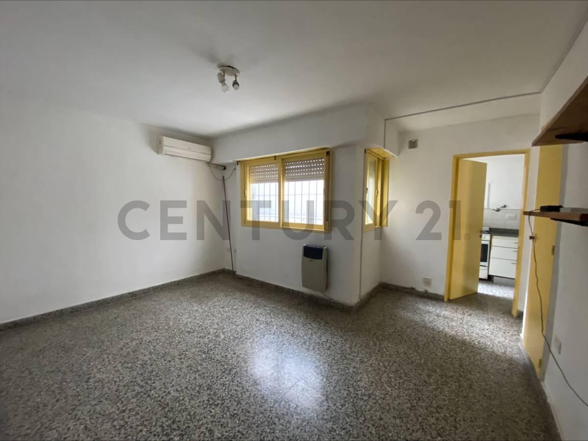 DEPARTAMENTO EN VENTA DE 2 DORMITORIOS. — foto 1