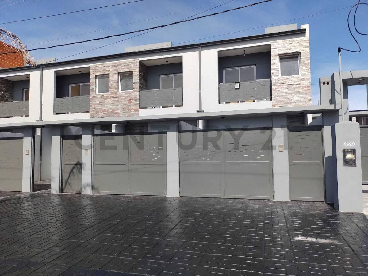 VENTA DUPLEX A ESTRENAR 71 Y 133, DOS DORMITORIOS — foto 1