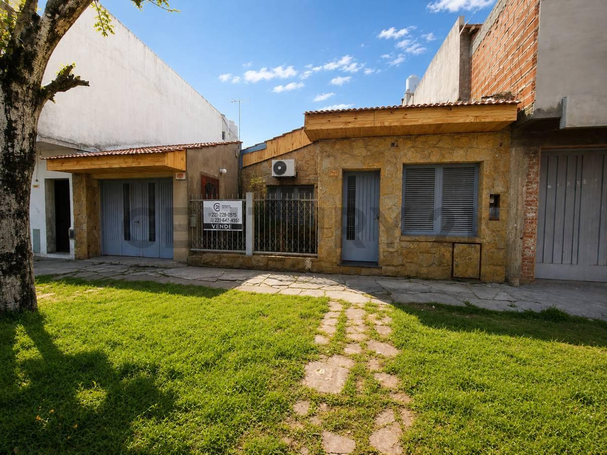 27 entre 76 y 77 - VENTA DE CASA + DEPARTAMENTO — foto 1
