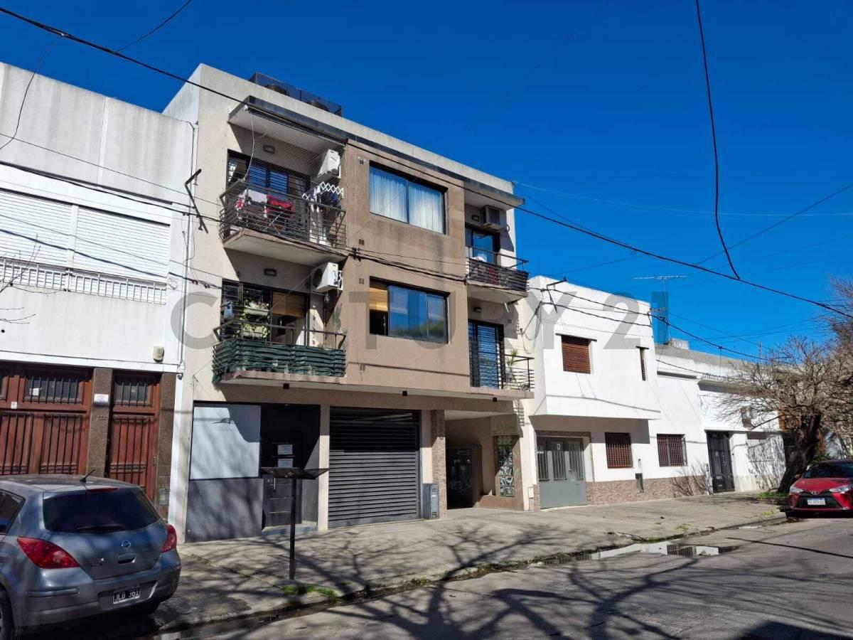 71 entre 8 y 9 - Departamento de un dormitorio en venta — foto 1