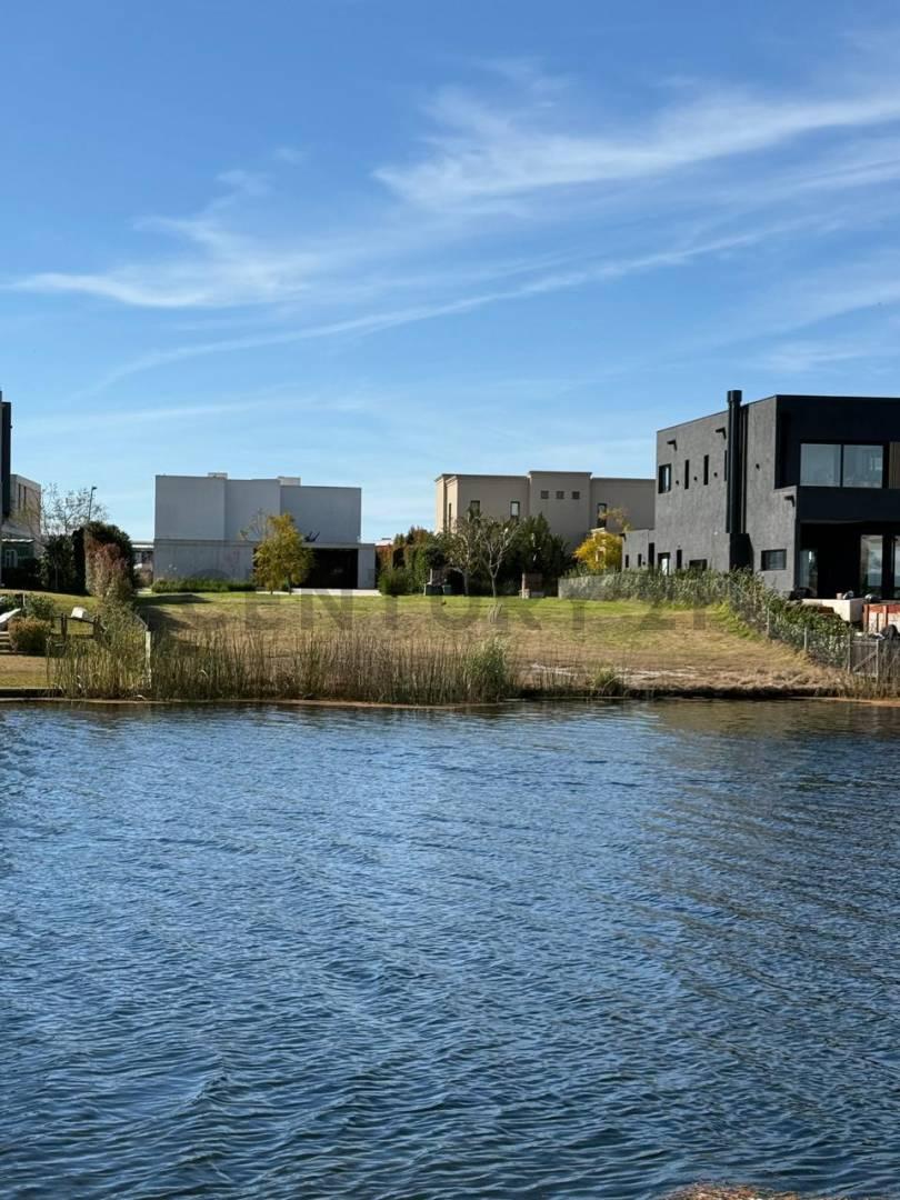 Exclusivo Lote con Costa de Lago en Puertos - Barrio Marinas, Escobar — foto 1