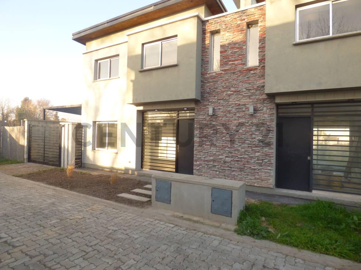 513 Y 143 FINANCIACION!!! Dúplex Casa en Complejo Cerrado en venta. — foto 1