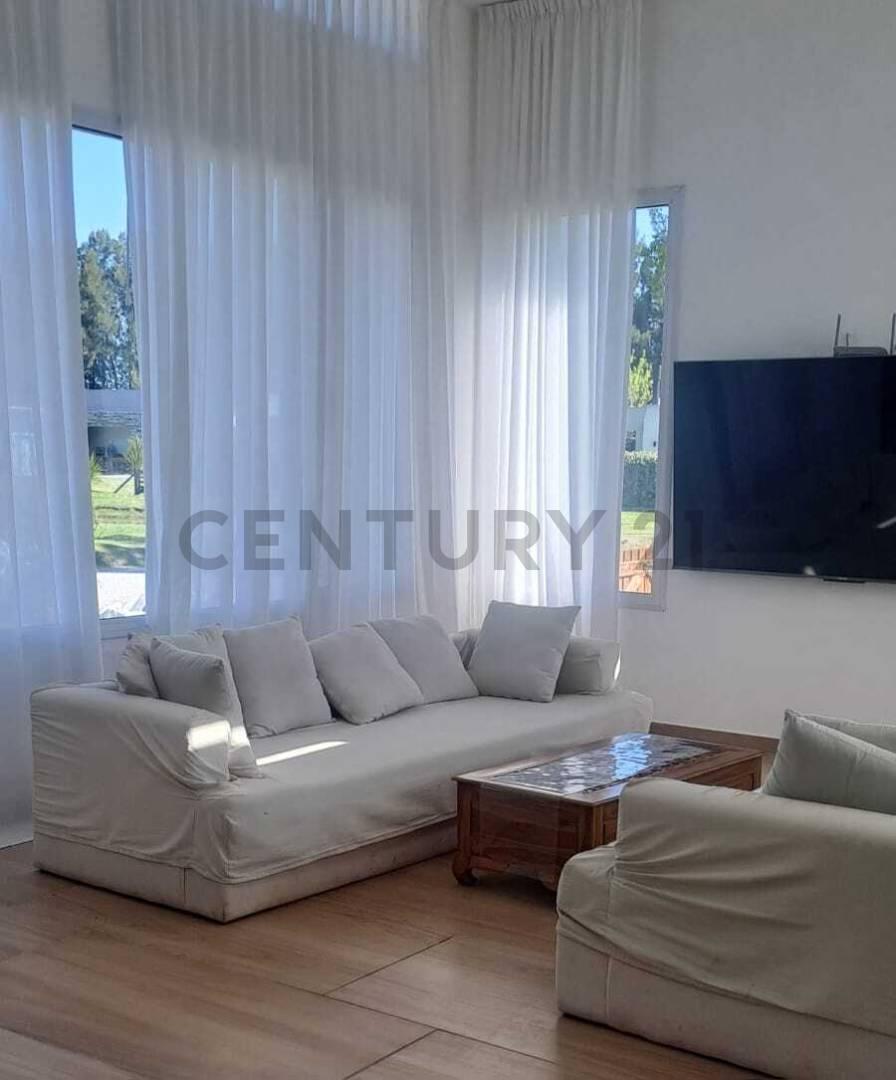 Miralagos II, Club de Campo y Spa. Casa de 3 dormitorios en venta — foto 1