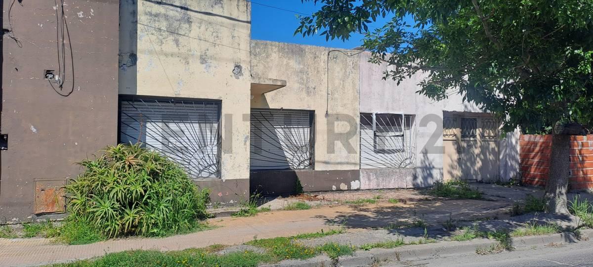 164 y 25. Casa en Venta a Reciclar en Berisso. — foto 1