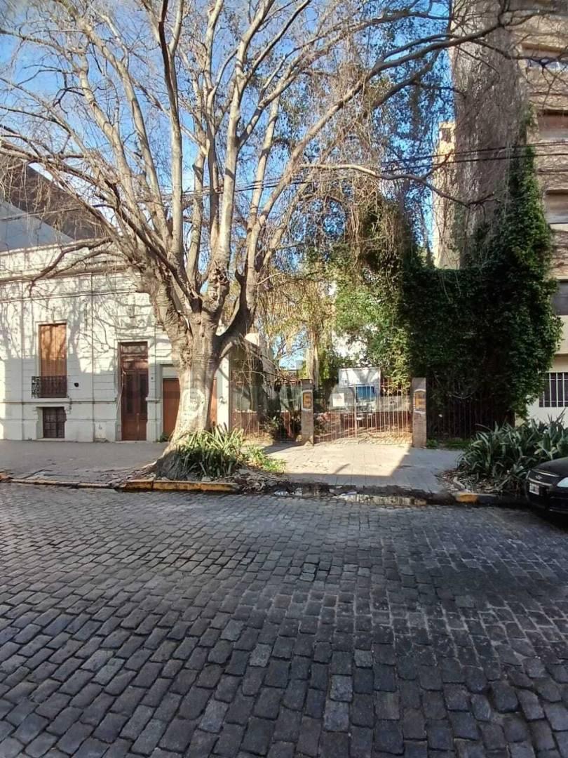 5 entre 41 y 42. Venta de Casa cuatro dormitorios y terreno — foto 1