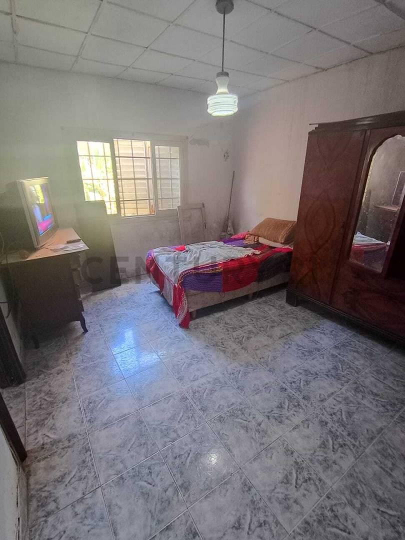 117 entre 34 y 35. Casa de 2 dormitorios a reciclar en venta en La Plata — foto 1