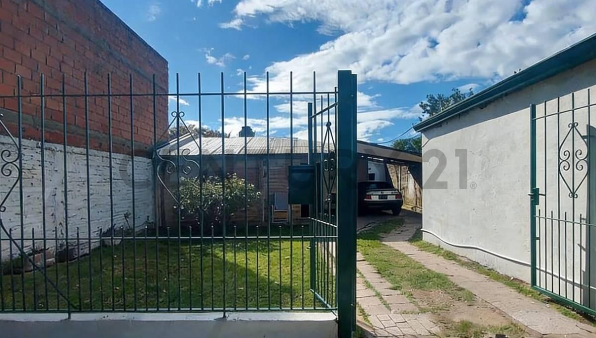 514 ENTRE 5 Y 6 .CASA EN VENTA DE TRES DORMITORIOS RINGUELET. — foto 1
