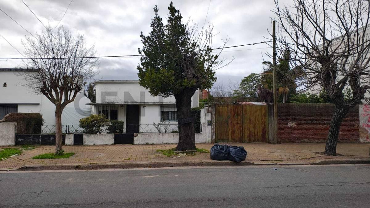 132 entre 65 y 66. Venta de 2 lotes — foto 1
