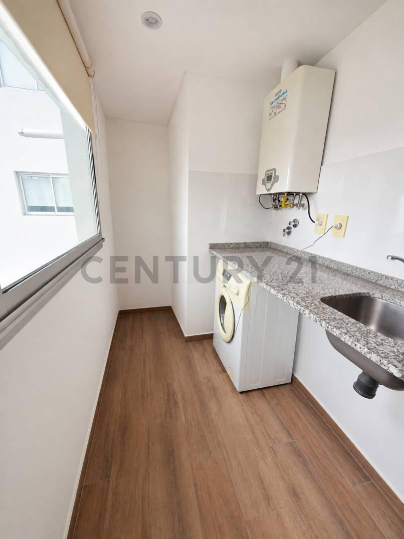 17 entre 47 y 48, Departamento en Venta, La Plata. — foto 1