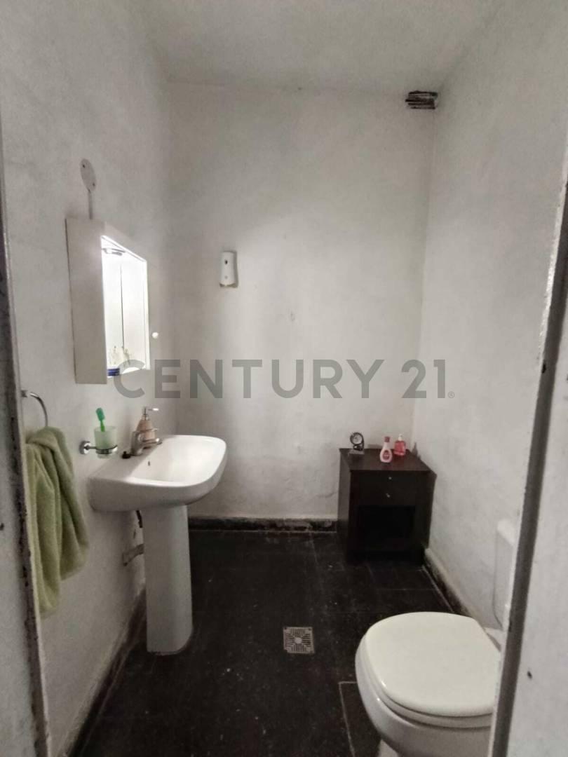 133 entre 46 y 47. Casa en Venta en bloque. — foto 1