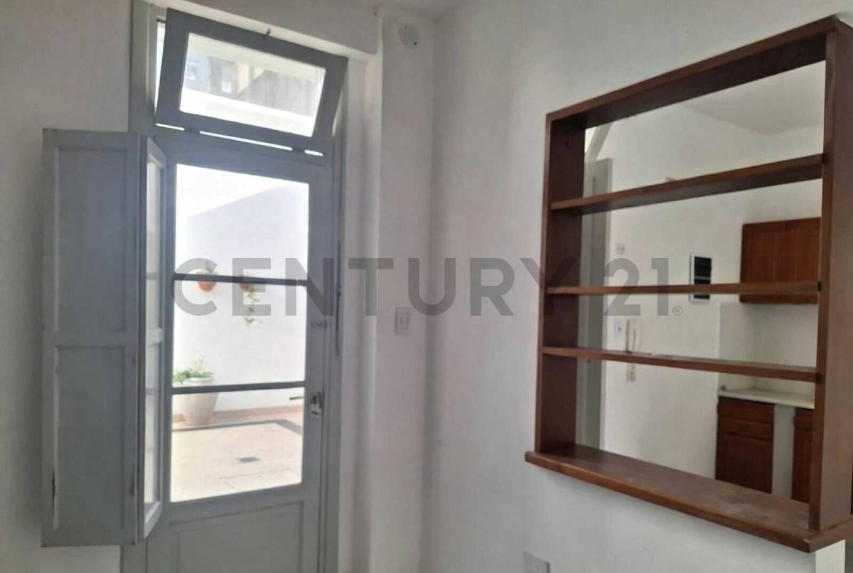 49 entre 15 y 16. Ph de 4 dormitorios en alquiler — foto 1