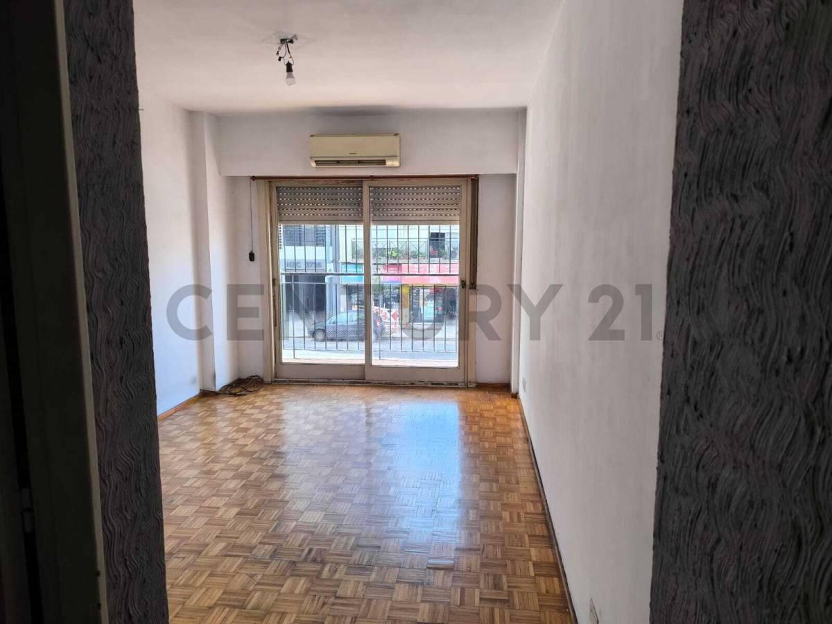 VENTA – 3 AMBIENTES AL FRENTE EN VILLA DEL PARQUE — foto 1