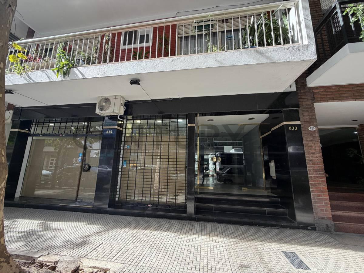 VENTA DEPARTAMENTO DE 3 AMBIENTES EN ALMAGRO - EXCELENTE UBICAICÓN - SILENCIOSO Y FUNCIONAL — foto 1