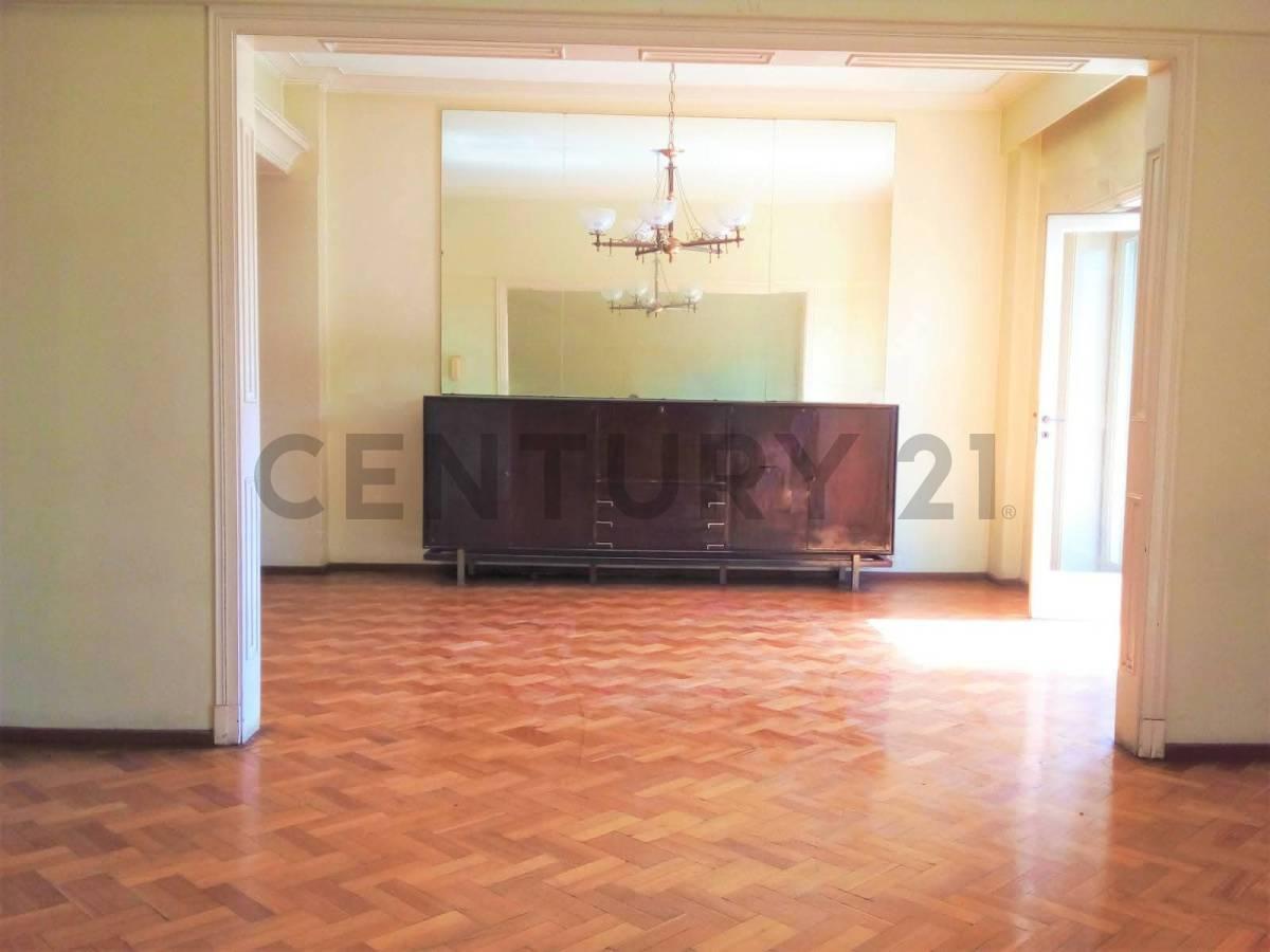 Venta de en el centro de la ciudad de Mendoza. — foto 1